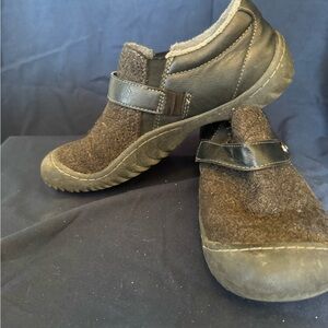 Women's Casual Slip-On Shoes in Dark Gray
